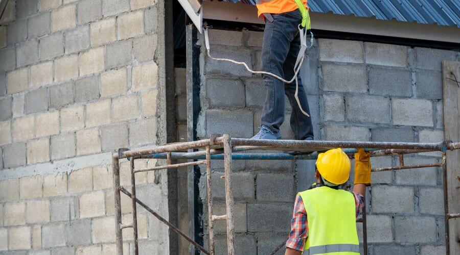 Expert Emergency Roof Repairs services in Clyde, OH